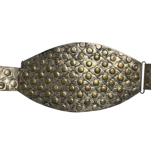 Vintage Wide Metal Textured Medallion Belt Size S/M (36\